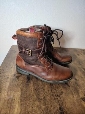 UGG Kesey Size US 9.5 Women’s Brown Leather Shearling Boots Lace up Mid Calf